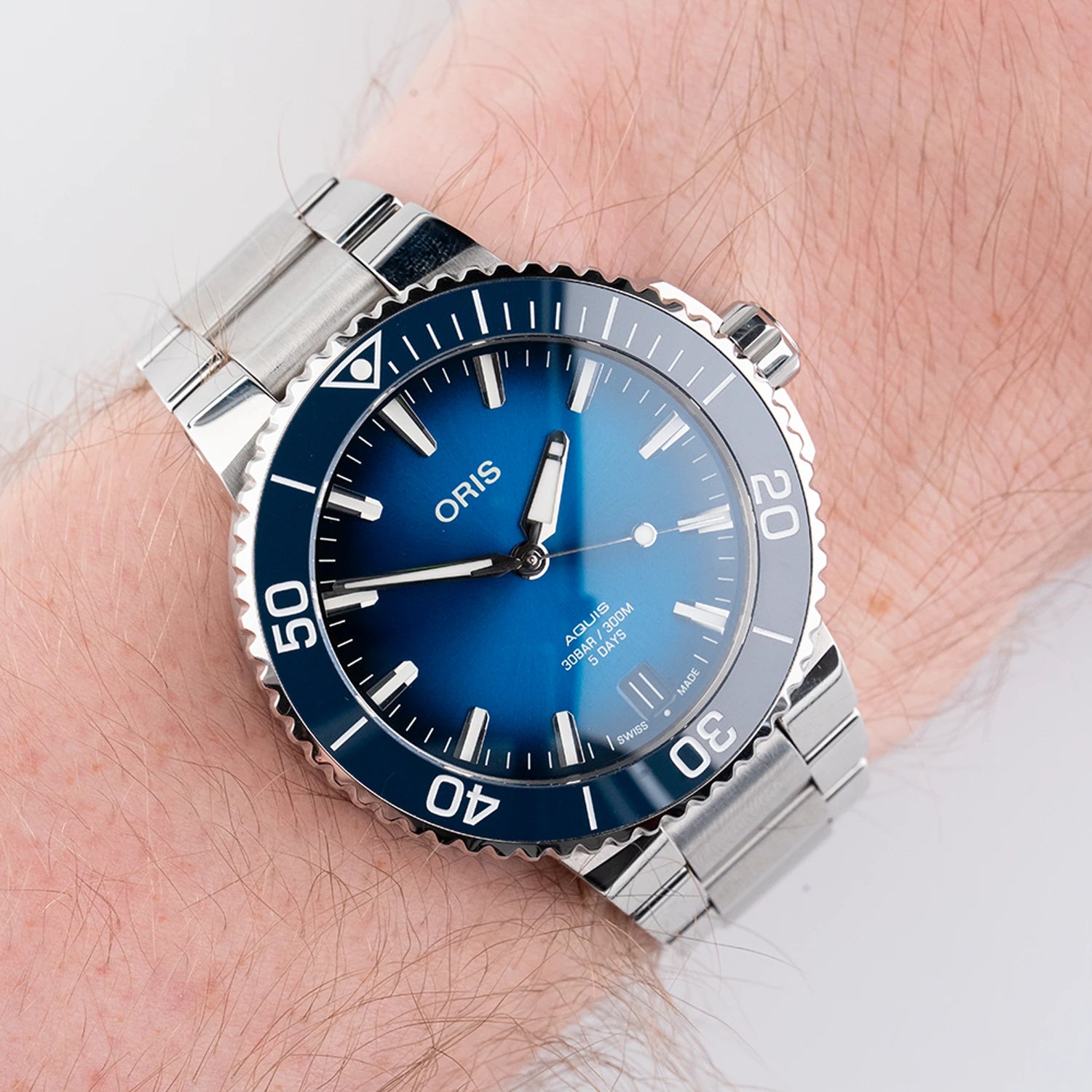 Oris Aquis Date | 0140077694135-0782209PEB