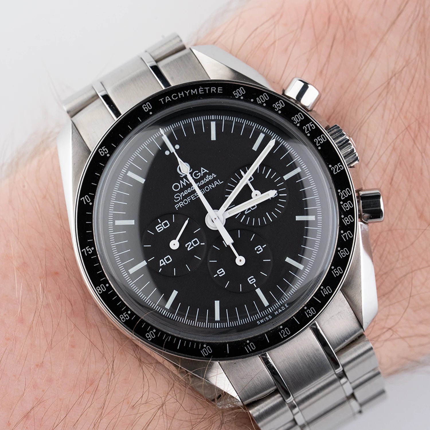 Omega Speedmaster Moonwatch Legendary | 31130423001005